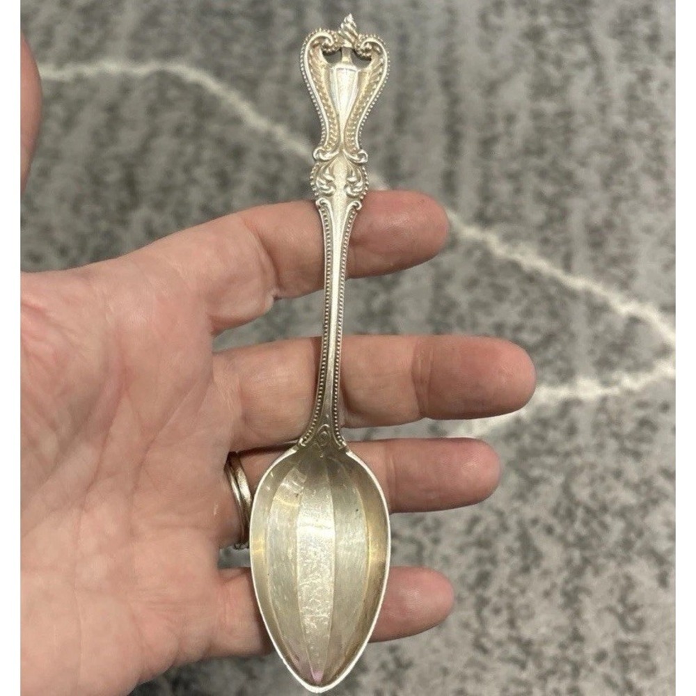 Sterling Silver Towle Old Colonial Spoon 5 1/2" 27 Grams Monogram